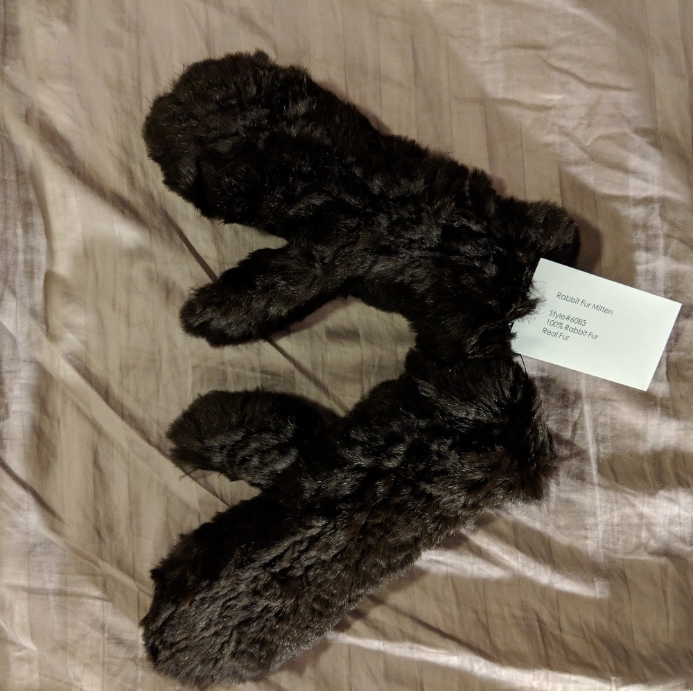 Surell fur mittens never worn!